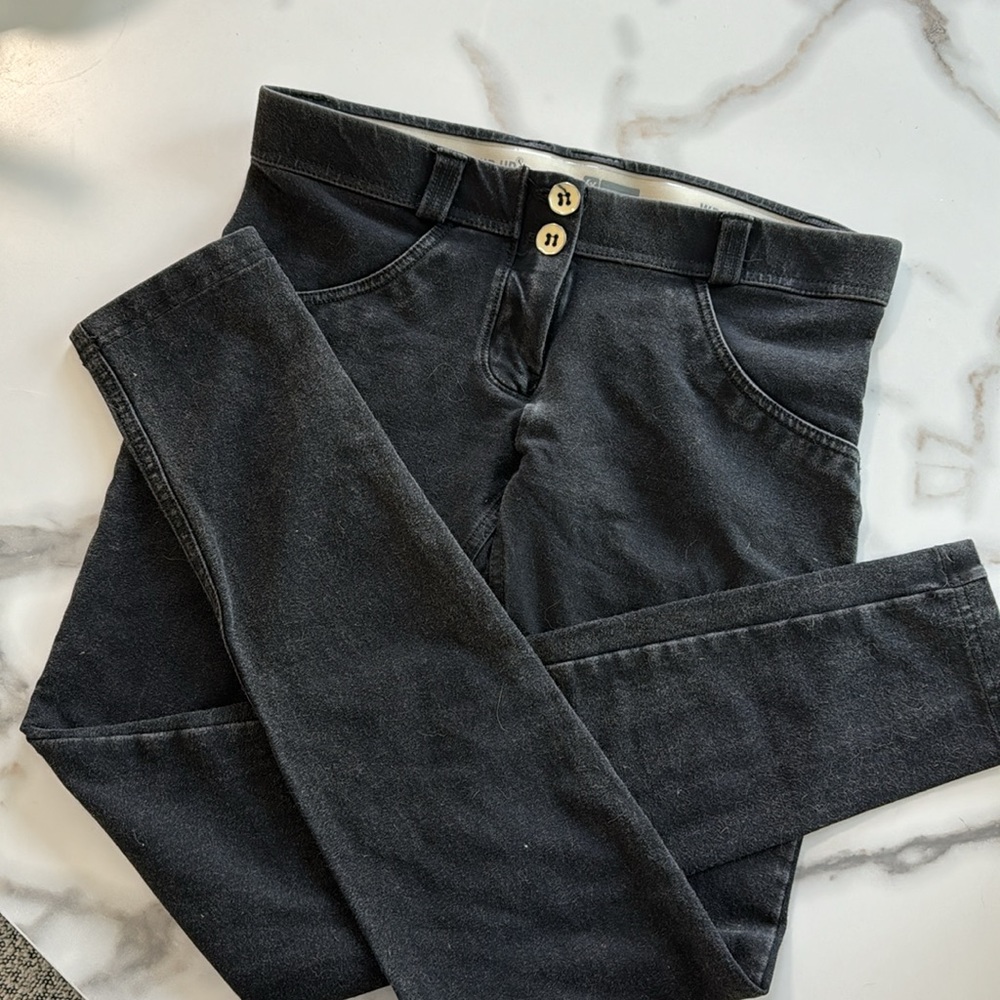 FREDDY | BLACK BOOTY LIFTING SKINNY JEANS